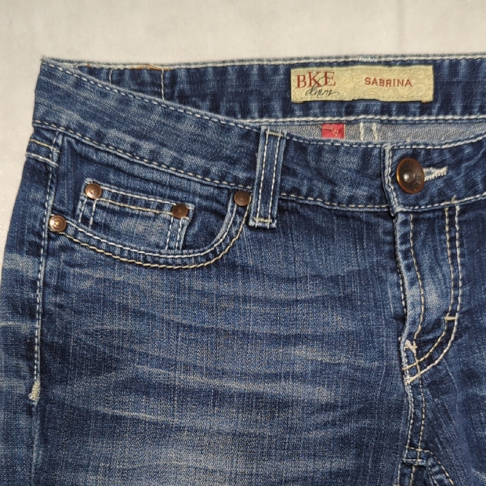 BKE Sabrina Bootcut Stretch Women's Distressed Embellished Jeans Size 28 - Picture 1 of 8
